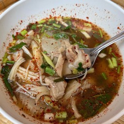 ต้มแซ่บกระดูกอ่อนข้าวคั่ว