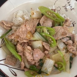 ผัดพริกหยวกหมูชิ้น