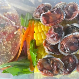 ยำข้าวโพดหอยแครง