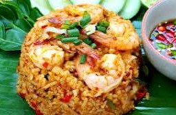ข้าวผัดต้มยำกุ้ง