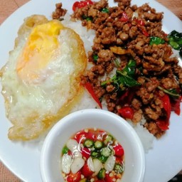 ข้าวกะเพราหมูสับ+ไข่ดาว
