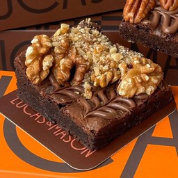 Walnut Chewy Brownie