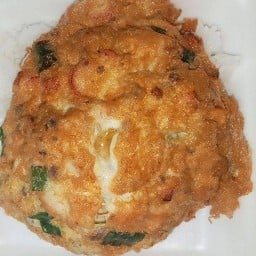 ร้านไข่เจียวทรงเครื่อง ตลาดเทพมงคลหลังเทคโน