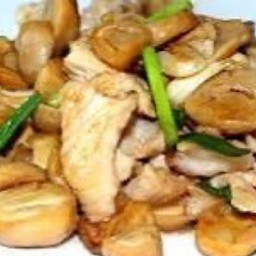 เห็ดผัดน้ำมันหอย หมูไก่
