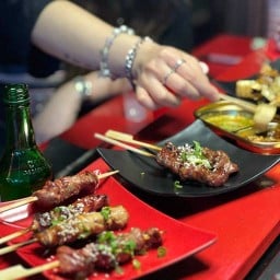 KOUMA ปิ้งย่างเทอริยากิ ตรงข้ามร้าน เซ็ง-ลี้-ฮ้อ