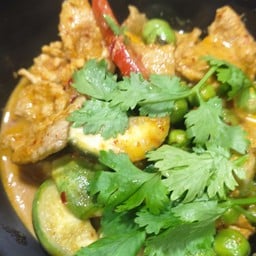 พะแนงหมู