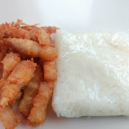 ข้าวห่อสามชั้นทอด