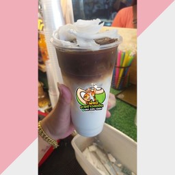 น้ำมะพร้าวสดนมสดกาแฟ