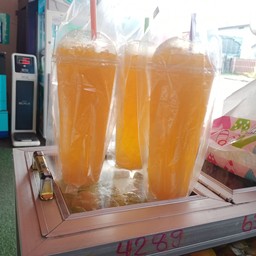 น้ำส้มสดปั่น  +น้ำส้มสดเย็น