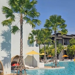 The Gems Mining Pool Villas
