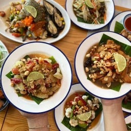 ส้มตำหน้าสาธิต & อาหารจานเดียว