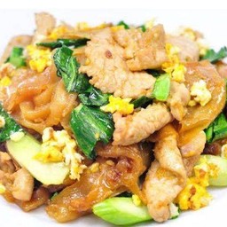 เส้นใหญ่ผัดซีอิ๊ว 80