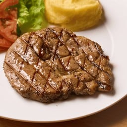 สเต็กสันคอหมูหมักพริกไทยดำ