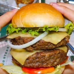 STATION 88-Steak and Thai Dishes