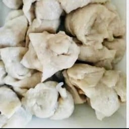 เจ๊ตา ก๋วยเตี๋ยวหมูโบราณในบ้าน (แม่กรอง)