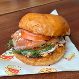Gravlax Salmon Bun
