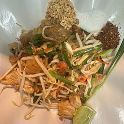 ผัดไทยไก่