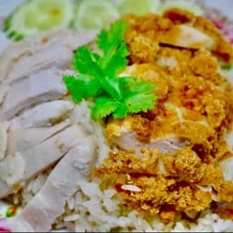 ข้าวมันไก่ผสม🖤🖤🖤