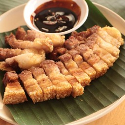 หมูกรอบ