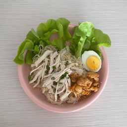 หมี่คลุกไก่ฉีก นี่แหละๆ ลาดพร้าว48