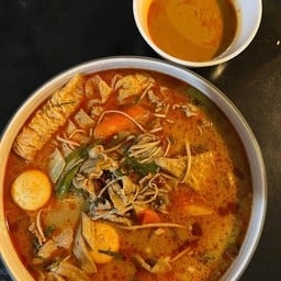 หม่่าล่าทั่ง (น้ำซุปหม่าล่า+ น้ำซุปกระดูกหมู)