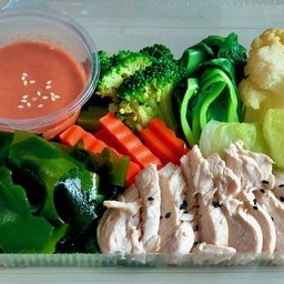 สุกี้ลวกจิ้มอกไก่+สาหร่ายวากาเมะ