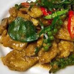 ผัดพริกแกงใต้เป็นกับ