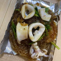 ปลาหมึกอบวุ้นเส้น