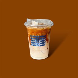 Iced Caramel Latte (คาราเมลลาเต้เย็น)