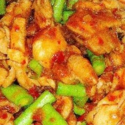 ผัดพริกแกง(เป็นกับข้าว)