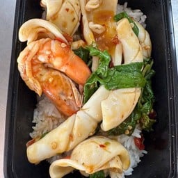 ข้าวกะเพราทะเล