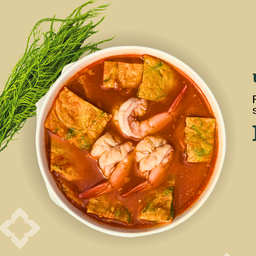 แกงส้มชะอมไข่ทอด