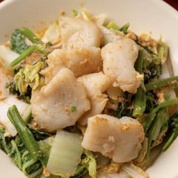 สุกี้แห้ง ปลาดอลลี่เนื้อเด้ง