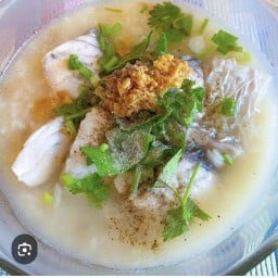 ข้าวต้มปลาแม่จำเนียรและตามสั่ง