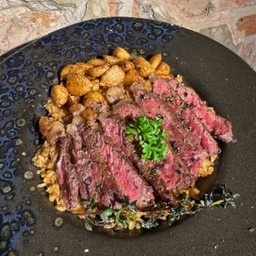 Beef fat fried rice (ข้าวผัดมันเนื้อ)