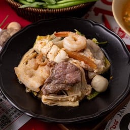 สุกี้แห้ง รวมมิตรจักรพรรดิ์