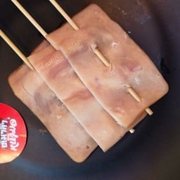 หมาล่า หน้ามอ่ หน้าร้านใต้ต้นไม้นมสด