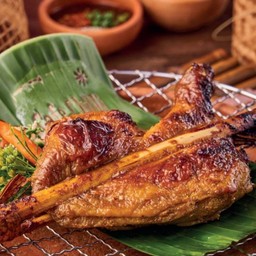 ไก่ย่างขมิ้น ไม้มะดัน