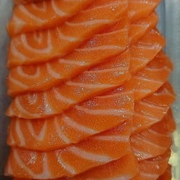 salmon sashimi200กรัม