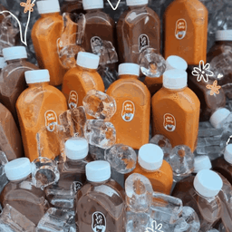 ชาไทย 3 ขวด