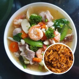 ราดหน้าทะเล