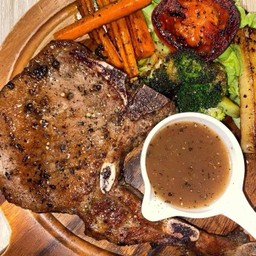 Pork chop (พอร์คชอป)