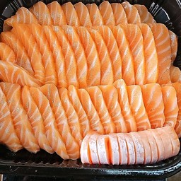 แชลมอนชาชิมิ500กรัม