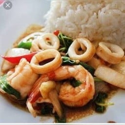 ข้าวกระเพราทะเล