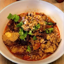 ขนมจีนน้ำเงี้ยว