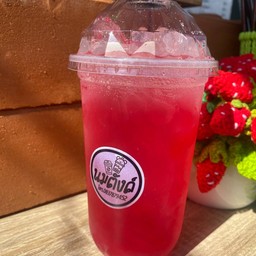แดงโซดาเย็น
