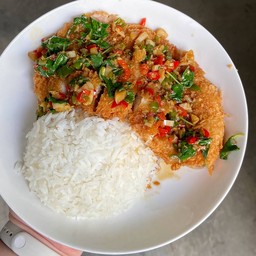 เจมส์ กะเพรา&ไก่ทอด แปดริ้ว