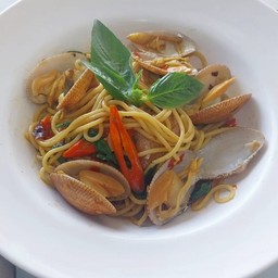 สปาเก็ตตี้หอยลายผัดฉ่า