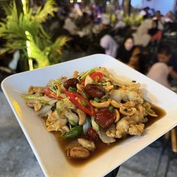 ผัดเม็ดมะม่วง