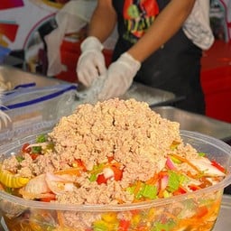 ยำยกครก